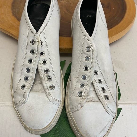 Common Projects Low Top Leather Sneakers - Picture 3 of 9
